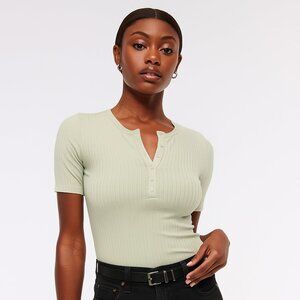 Abercrombie Half Sleeve Henley Top - MD